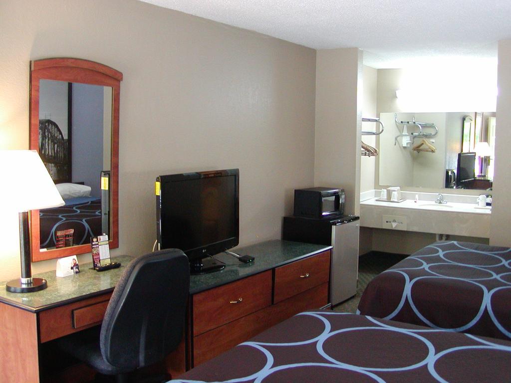 Super 8 By Wyndham Bossier City/Shreveport Area Eksteriør billede
