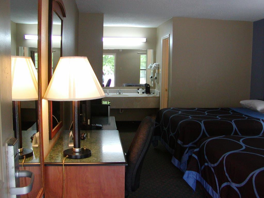 Super 8 By Wyndham Bossier City/Shreveport Area Eksteriør billede
