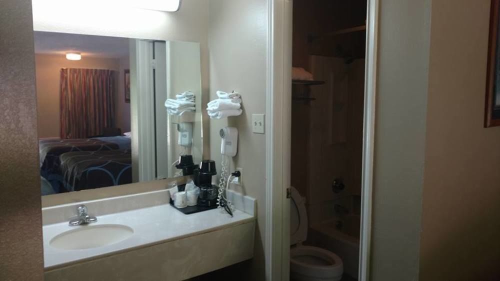 Super 8 By Wyndham Bossier City/Shreveport Area Eksteriør billede